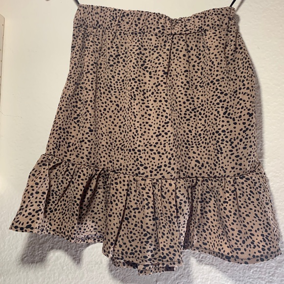Small cheetah print skirt with bow front - Picture 4 of 10